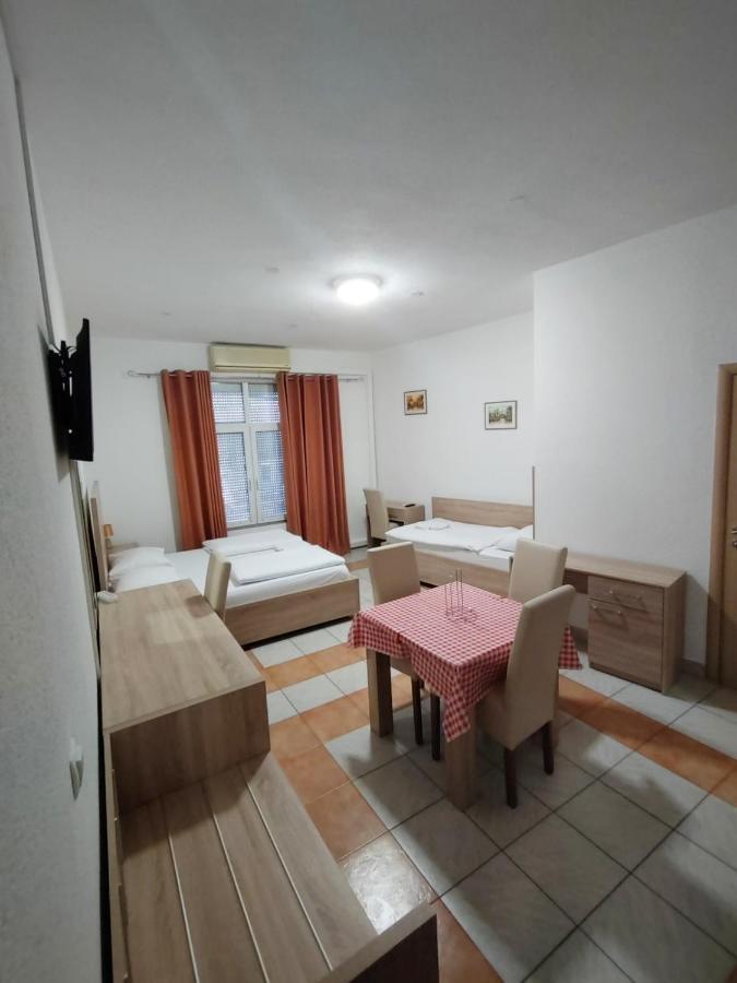 Lovely Home City Central Mostar Bagian luar foto